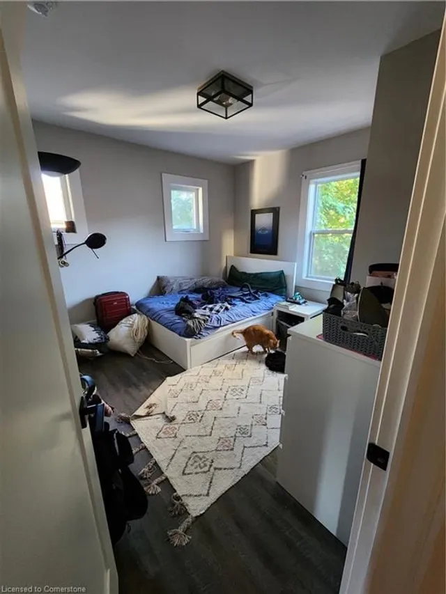 Additional image 34 of 41 Albert St Unit 101