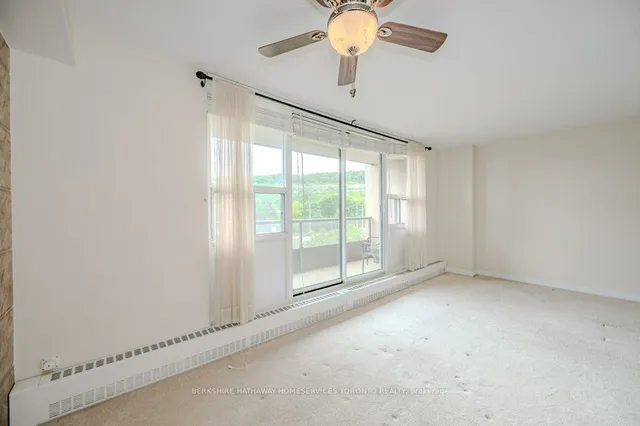 Additional image 10 of 1964 Main St Unit 803