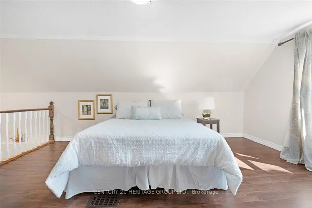 Additional image 28 of 29 ST. MATTHEWS Ave