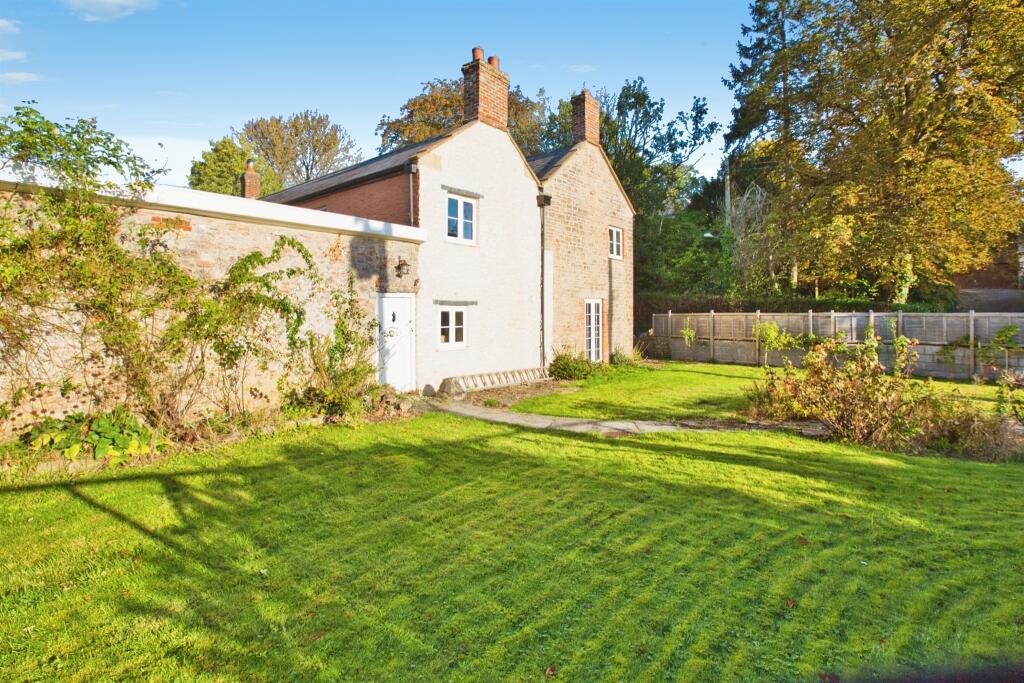 Additional image 26 of Kennel Batch, Wells