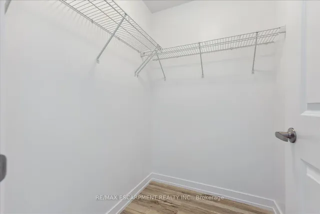 Additional image 17 of 450 Dundas St Unit 1001