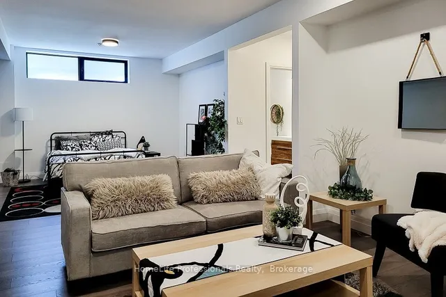 Additional image 33 of 806 Alexander Rd