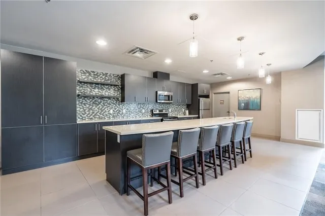 Additional image 26 of 90 CHARLTON Ave Unit 308