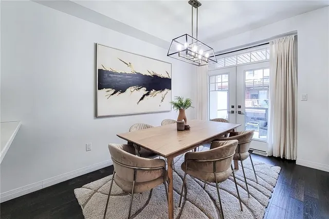 Additional image 12 of 8 SHOWERS Lane