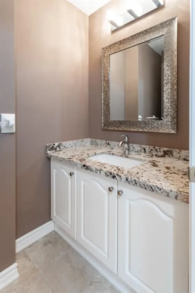 Additional image 33 of 114 GLENARIFF Dr