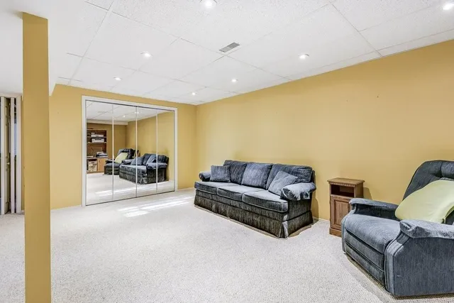 Additional image 25 of 192 SILVERBIRCH Blvd