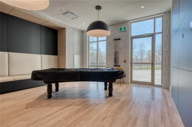 Additional image 33 of 2750 KING St Unit 203