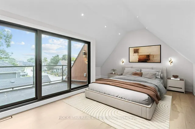 Additional image 29 of 21 Clare Ave