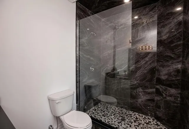 Additional image 34 of 101 SHOREVIEW PLACE Unit 608