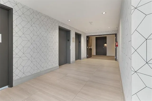 Additional image 19 of 16 MARKLE Cres Unit 202