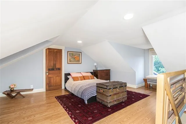 Additional image 39 of 205 WENTWORTH St