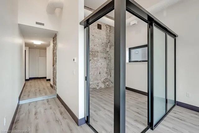 Additional image 11 of 121 King St Unit 106