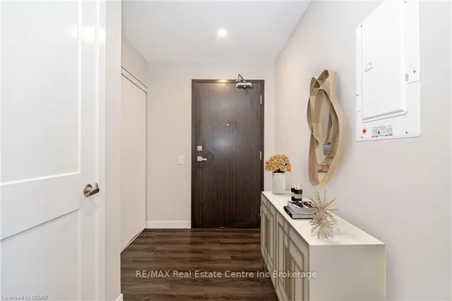 Additional image 5 of 15 QUEEN St Unit 1411