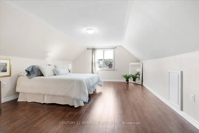 Additional image 27 of 29 ST. MATTHEWS Ave