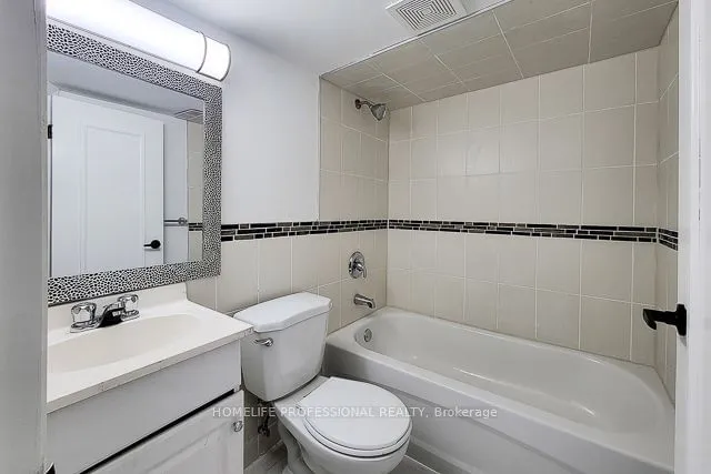 Additional image 27 of 300 Balmoral Ave