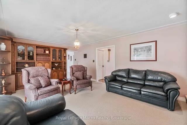 Additional image 27 of 80 Margaret Ave