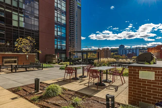 Additional image 17 of 112 King St Unit 1003