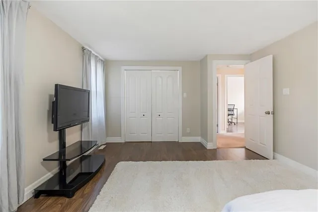 Additional image 20 of 88 RAND St