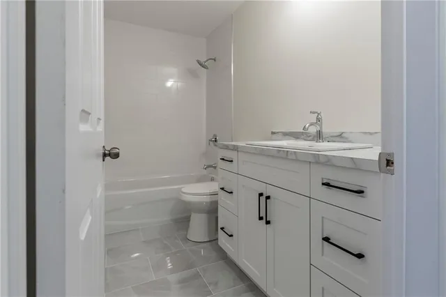 Additional image 21 of 100 BEDDOE Dr Unit 92