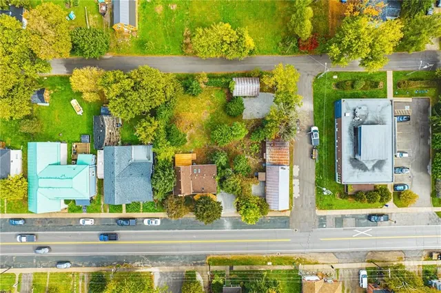 Additional image 50 of 116 LYNDEN Rd