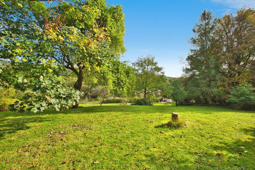 Additional image 23 of Kennel Batch, Wells