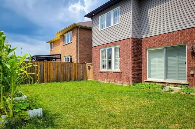 Additional image 3 of 8 Whistler St