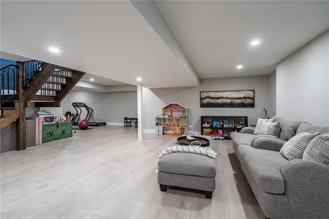 Additional image 33 of 81 FLANDERS Dr