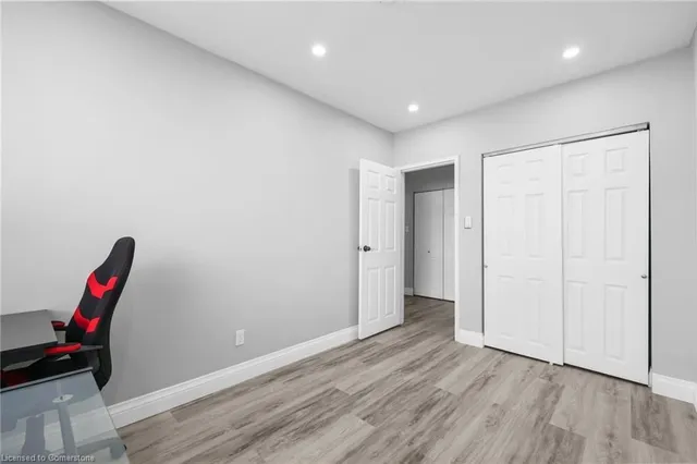 Additional image 22 of 37 Mericourt Rd Unit 103