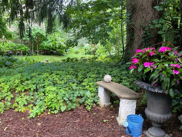 Additional image 26 of 340 Dundas St