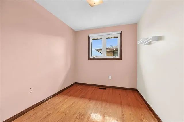 Additional image 20 of 81 SUMMERLEA Dr