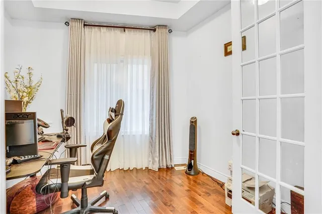 Additional image 27 of 26 ASCOLI Dr