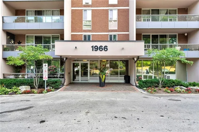 Additional image 4 of 1966 MAIN St Unit 507