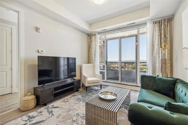 Additional image 7 of 150 Main Street West Unit 805