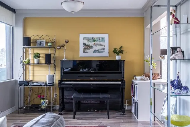 Additional image 10 of 75 QUEEN St Unit 507