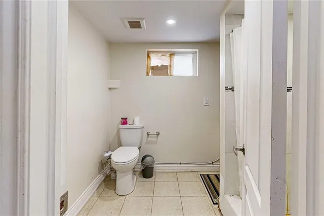 Additional image 36 of 192 WENTWORTH St