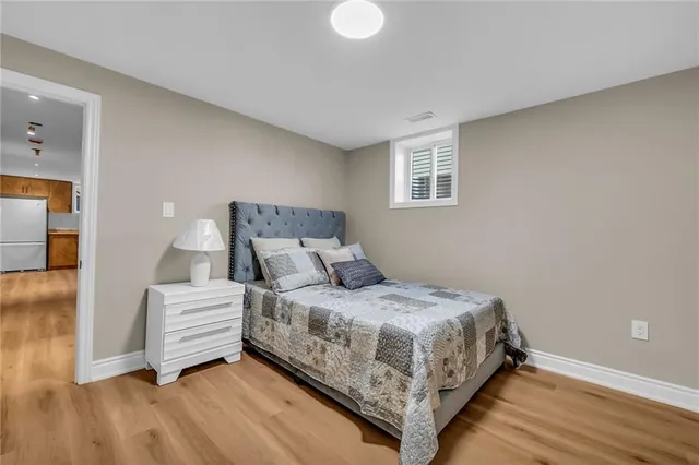 Additional image 28 of 165 BELLINGHAM Dr