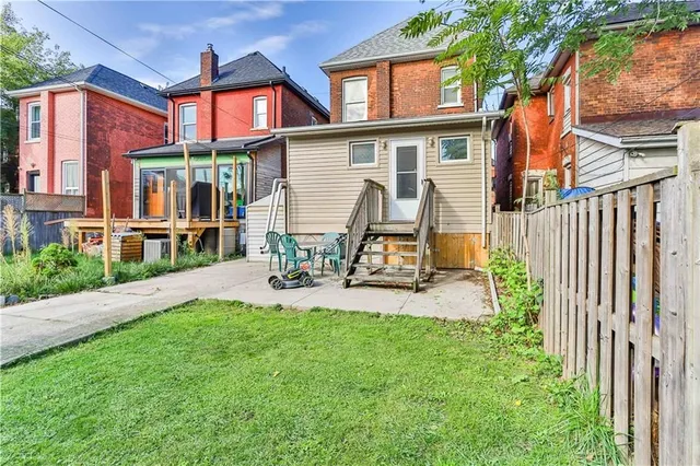 Additional image 32 of 16 WILLIAM St