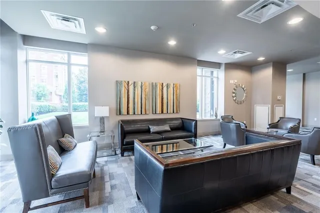 Additional image 28 of 90 CHARLTON Ave Unit 308