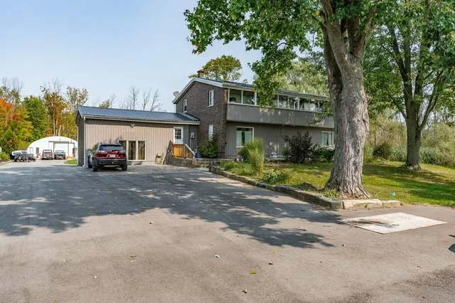 Additional image 2 of 1258 6 Hwy