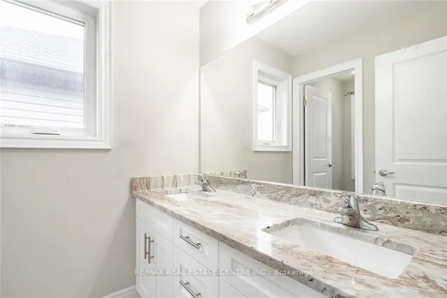 Additional image 33 of 123 Dulgaren St