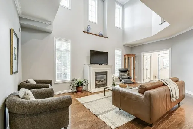 Additional image 5 of 4 TRUEDELL Cir