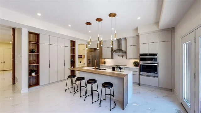 Additional image 18 of 48 MILLER Dr