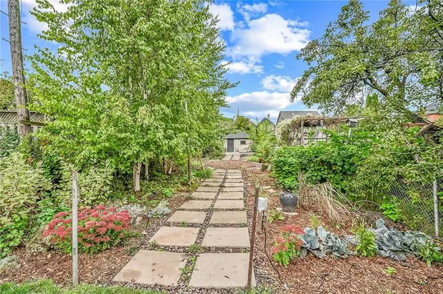 Additional image 35 of 365 CATHARINE St