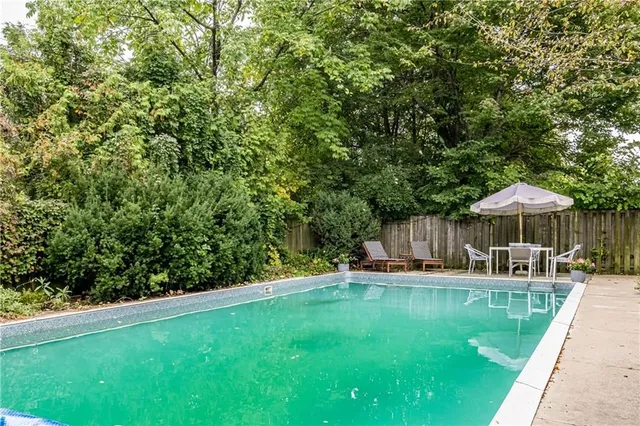 Additional image 40 of 135 WEST 34TH St