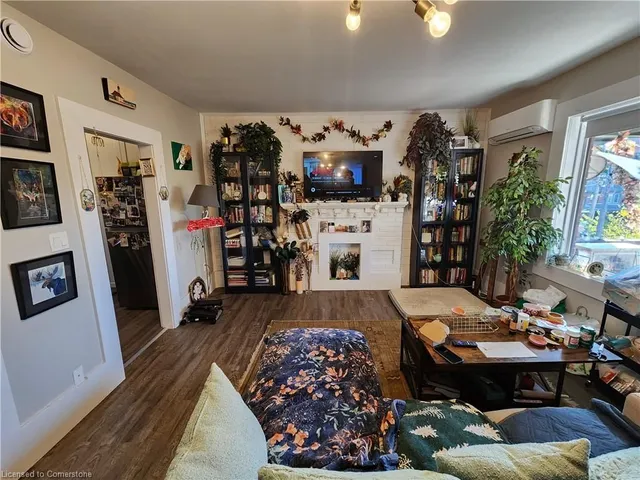 Additional image 36 of 41 Albert St Unit 101