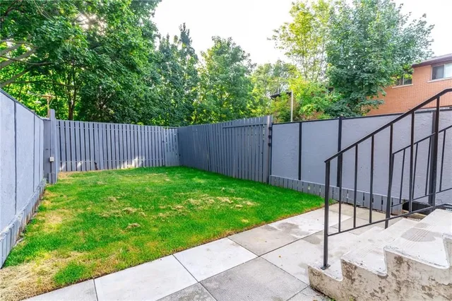 Additional image 21 of 76 WOODMAN Dr