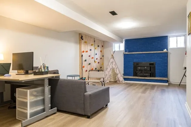 Additional image 28 of 127 WEST Ave