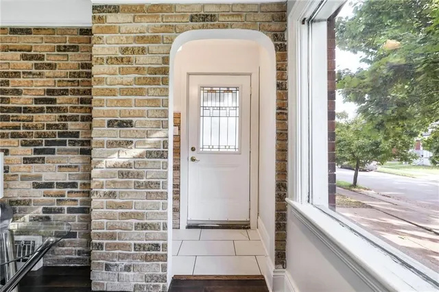 Additional image 6 of 149 WEIR St