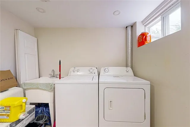 Additional image 30 of 192 WENTWORTH St