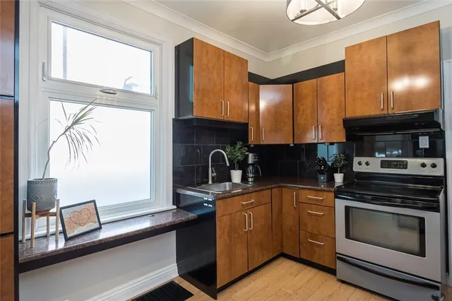 Additional image 19 of 78 GAGE Ave